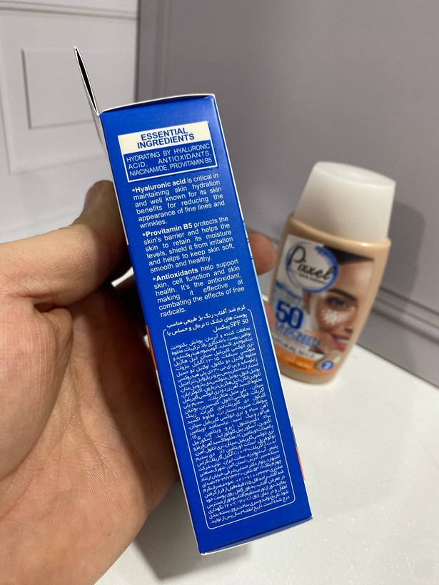 ضدآفتاب رنگی بژ طبیعی spf50 پیکسل (پوست خشک تا نرمال و حساس)