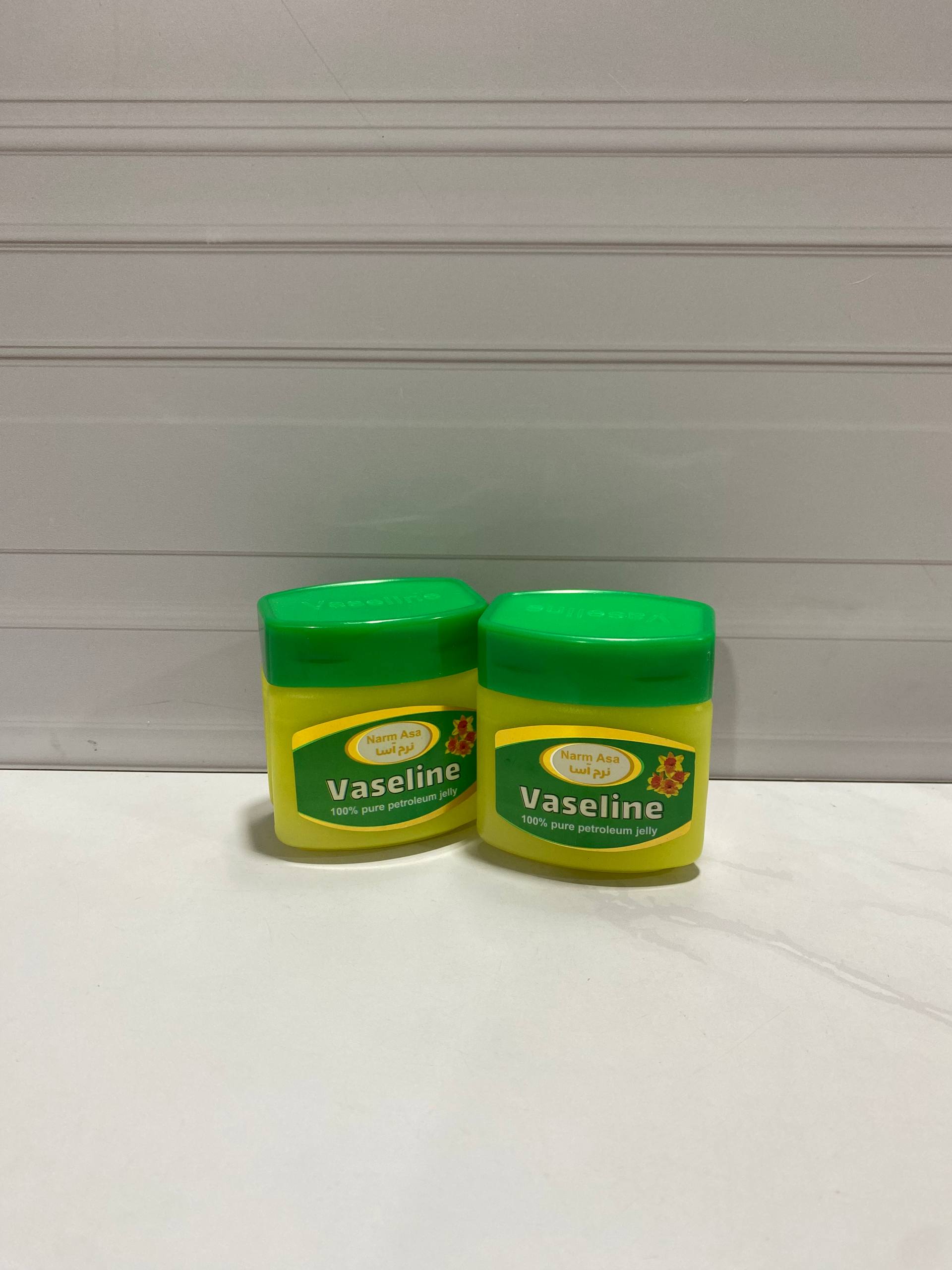 وازلین معطر نرم آسا